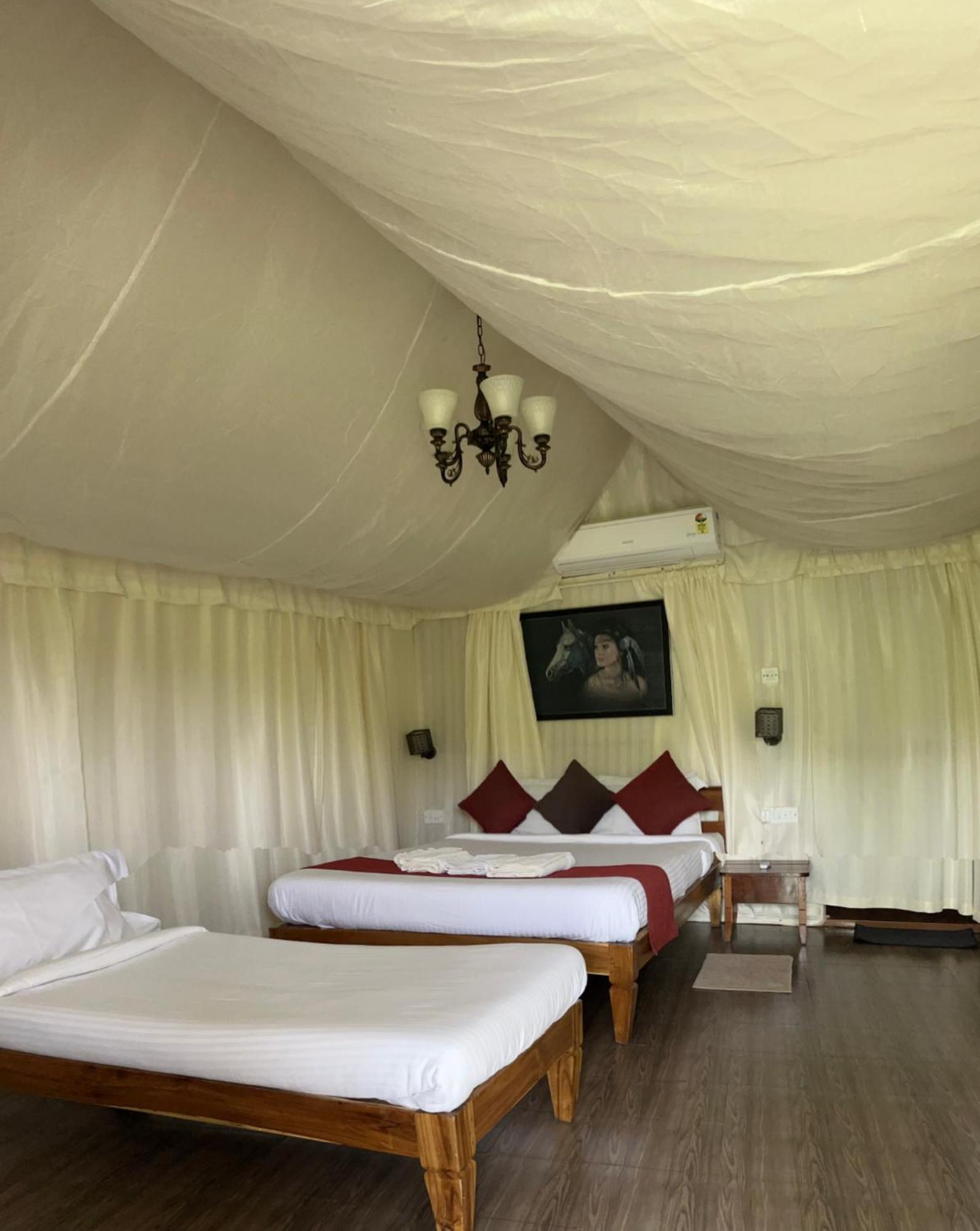 Wilderness Jungle Camp Hotel Malavalli Bagian luar foto
